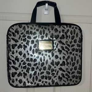 Betseyville laptop/ tablet case